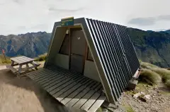 ハンギングバレーシェルター