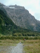 クリントン渓谷奥に続くトラック