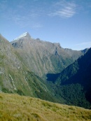 アーサー渓谷への下り道