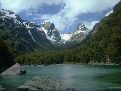 レイクマッケンジーとエミリーピーク